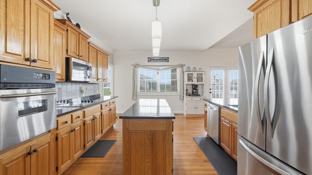 31 Richland Hills Dr, Manchester, TN 37355