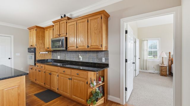 31 Richland Hills Dr, Manchester, TN 37355