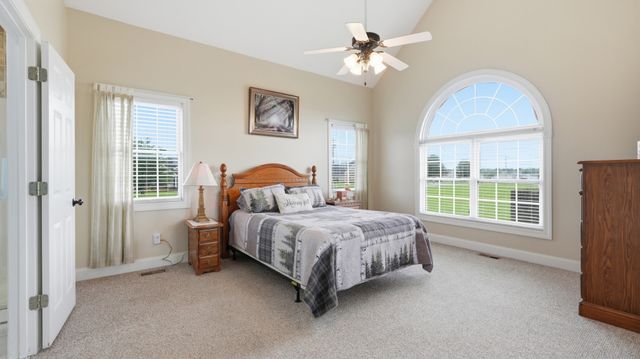 31 Richland Hills Dr, Manchester, TN 37355