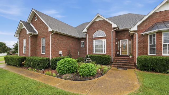 31 Richland Hills Dr, Manchester, TN 37355