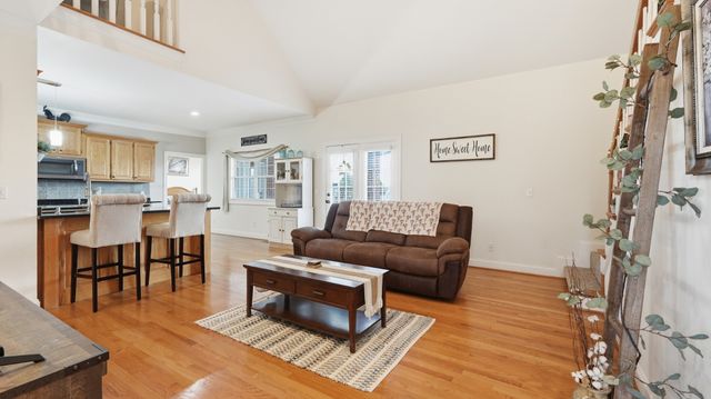 31 Richland Hills Dr, Manchester, TN 37355