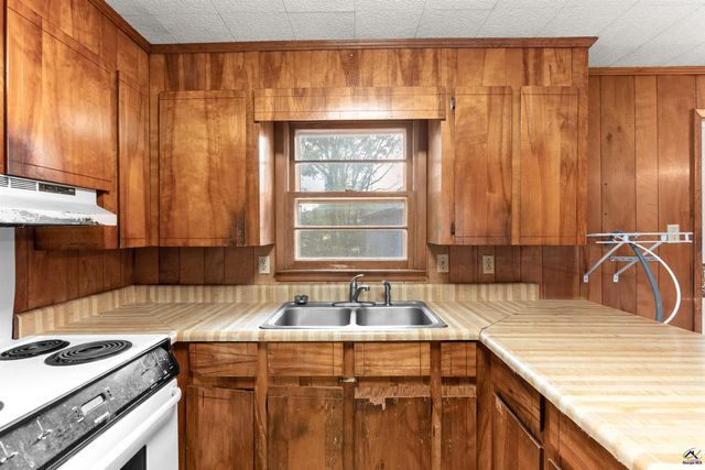 102 Lee Street, Centerville, GA 31028