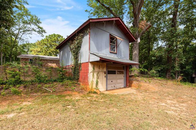 102 Lee Street, Centerville, GA 31028