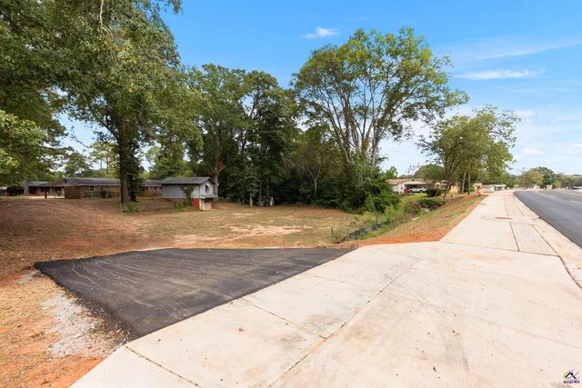 102 Lee Street, Centerville, GA 31028