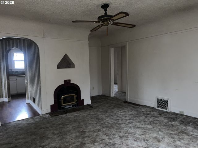 1760 NORWAY St Ne, Salem, OR 97301