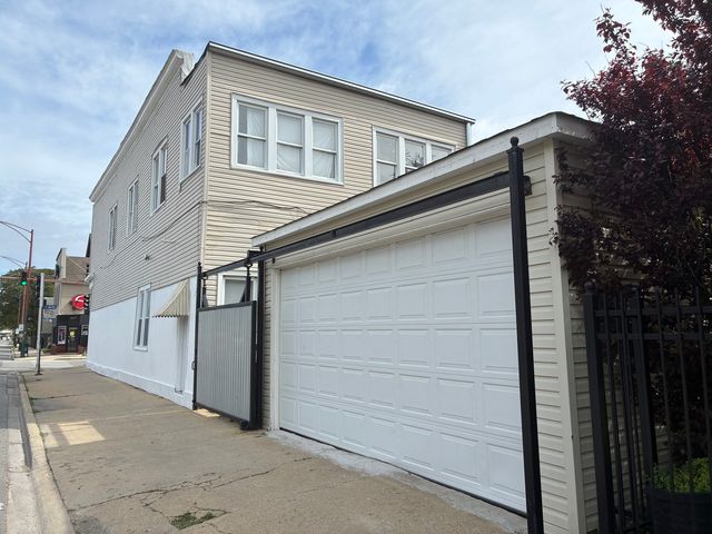 2759 W 38th Street, Chicago, IL 60632