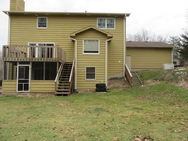 194 Wexford Road, Valparaiso, IN 46385
