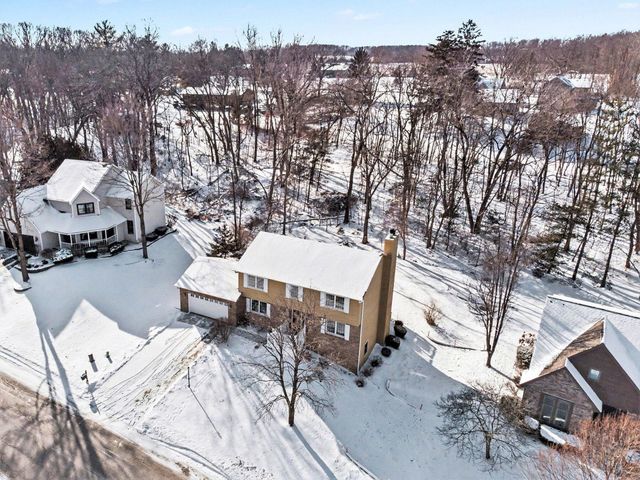 194 Wexford Road, Valparaiso, IN 46385