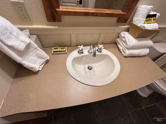 150 Morning Star Dr. 371, Kellogg, ID 83837