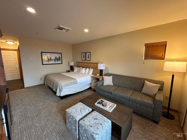 150 Morning Star Dr. 371, Kellogg, ID 83837