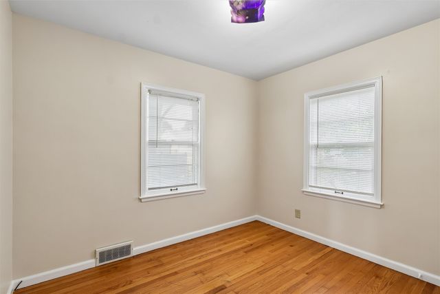 2006 50th Street, Des Moines, IA 50310
