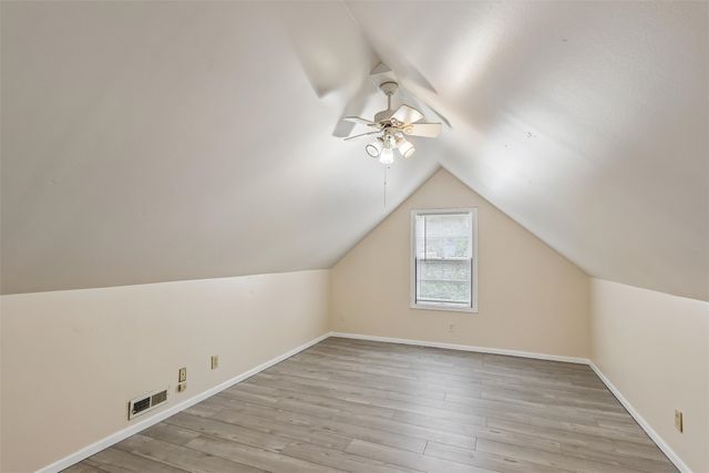 2006 50th Street, Des Moines, IA 50310