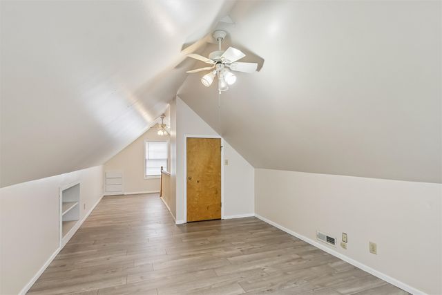 2006 50th Street, Des Moines, IA 50310