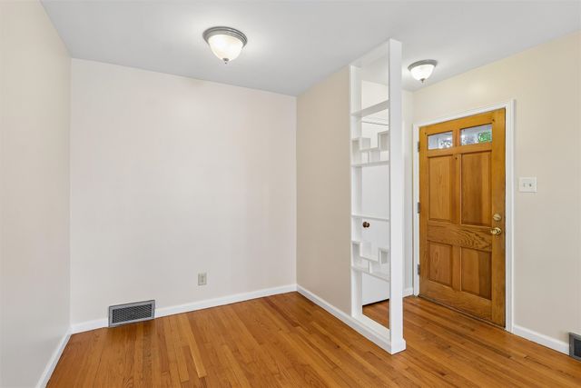 2006 50th Street, Des Moines, IA 50310