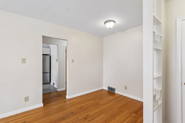 2006 50th Street, Des Moines, IA 50310