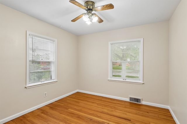 2006 50th Street, Des Moines, IA 50310