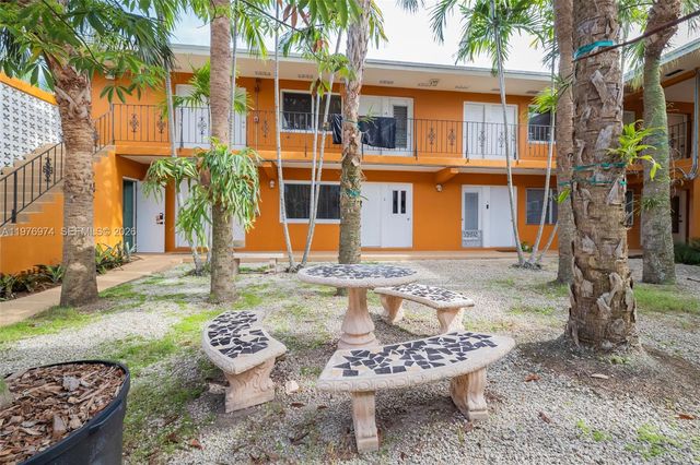 7901 SW 64th Ave 2, South Miami, FL 33143