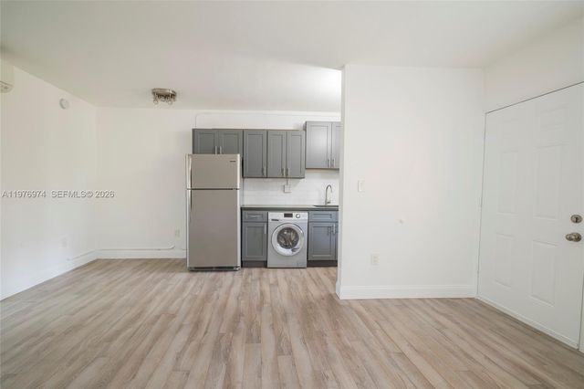 7901 SW 64th Ave 2, South Miami, FL 33143