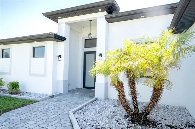 1005 NE 13th PL, Cape Coral, FL 33909