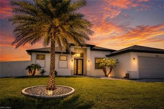 1005 NE 13th PL, Cape Coral, FL 33909