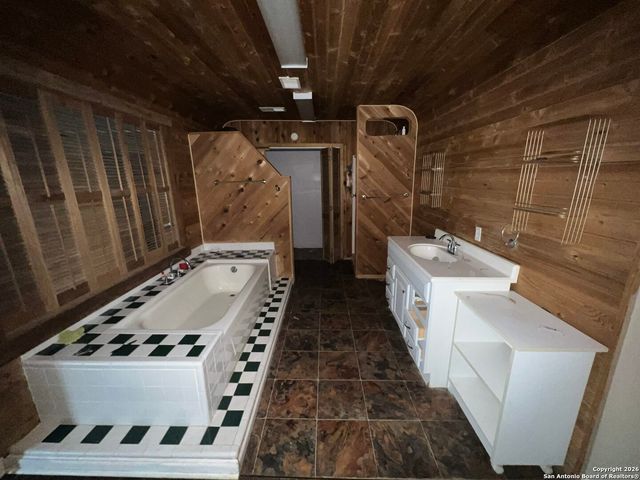 330 Shadwell, San Antonio, TX 78228