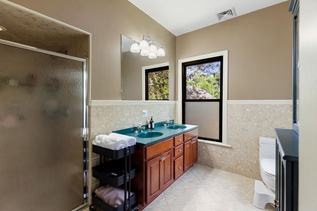 230 Winchester St, Newton, MA 02461