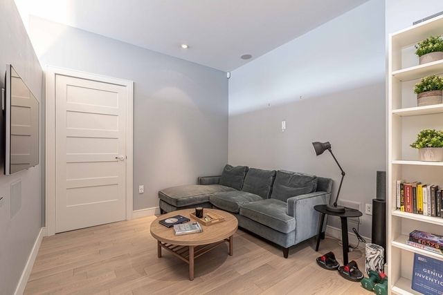285 Columbus Ave 803, Boston, MA 02116