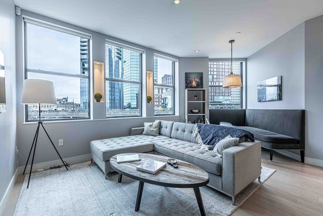 285 Columbus Ave 803, Boston, MA 02116