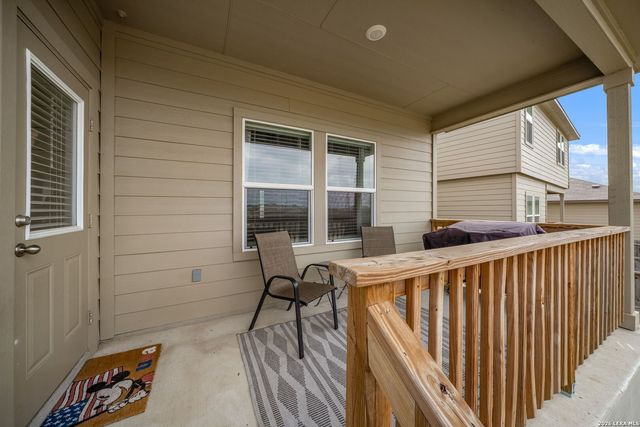 6307 EMBANKMENT RD, San Antonio, TX 78252
