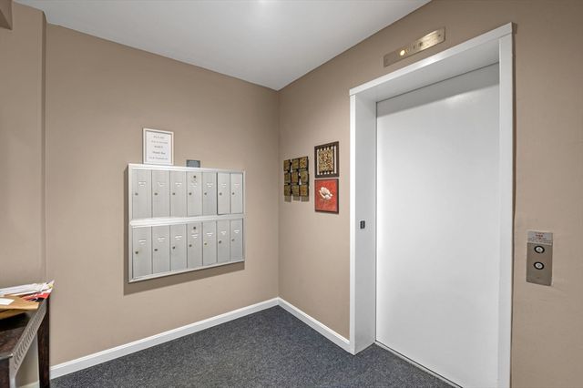 212 Humphrey Street 205, Marblehead, MA 01945