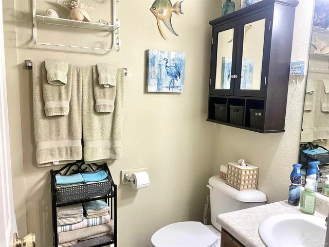 4536 Arcadia St, Milton, FL 32583