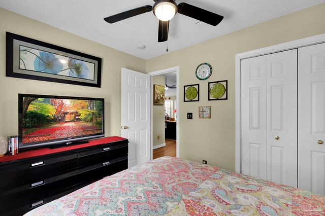 4536 Arcadia St, Milton, FL 32583