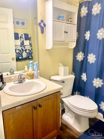 4536 Arcadia St, Milton, FL 32583