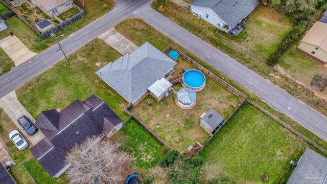 4536 Arcadia St, Milton, FL 32583