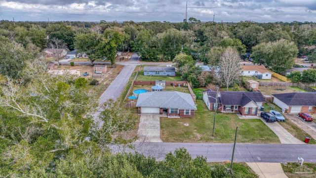 4536 Arcadia St, Milton, FL 32583