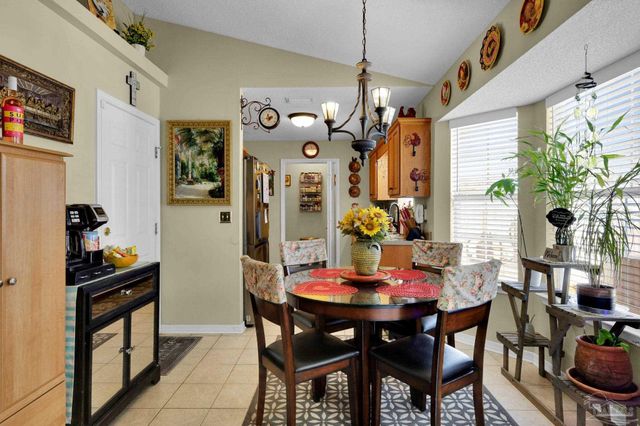 4536 Arcadia St, Milton, FL 32583