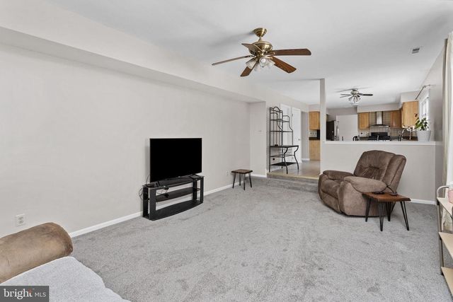 28 HIBISCUS LN, Robbinsville, NJ 08691