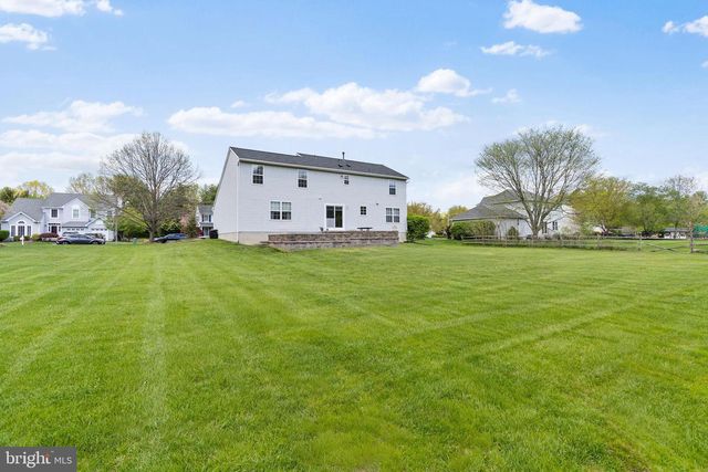 28 HIBISCUS LN, Robbinsville, NJ 08691