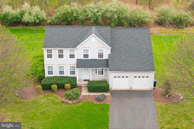 28 HIBISCUS LN, Robbinsville, NJ 08691