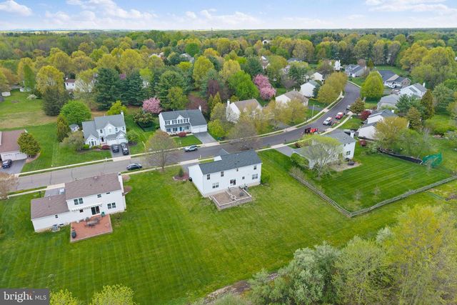 28 HIBISCUS LN, Robbinsville, NJ 08691