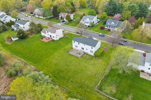 28 HIBISCUS LN, Robbinsville, NJ 08691