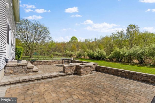 28 HIBISCUS LN, Robbinsville, NJ 08691
