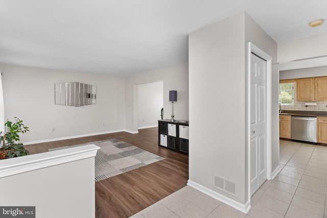 28 HIBISCUS LN, Robbinsville, NJ 08691