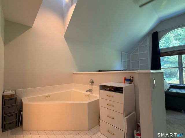 42 Summerfield Gardens 42, Shelton, CT 06484
