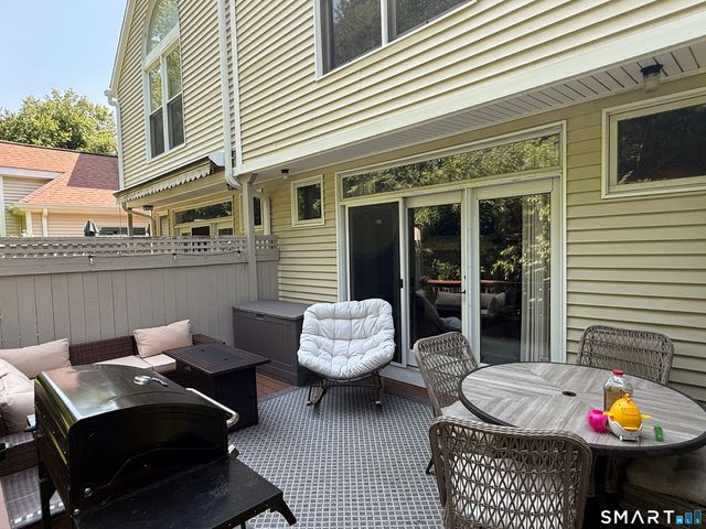 42 Summerfield Gardens 42, Shelton, CT 06484