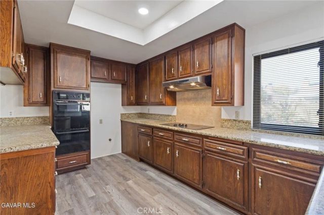 43759 W 27th Street, Lancaster, CA 93536