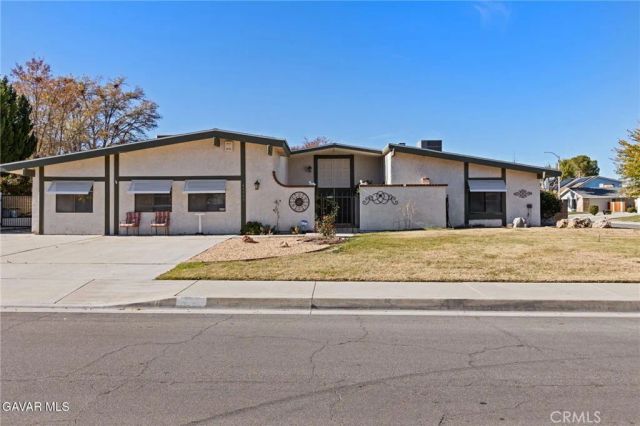 43759 W 27th Street, Lancaster, CA 93536