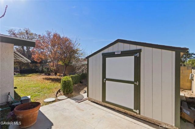 43759 W 27th Street, Lancaster, CA 93536