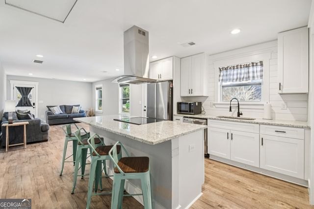 985 Timber Trail, Austell, GA 30168