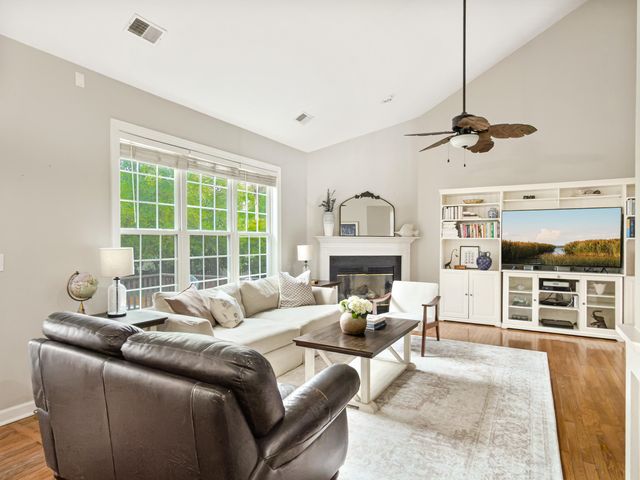 2799 Carolina Isle Drive, Mount Pleasant, SC 29466